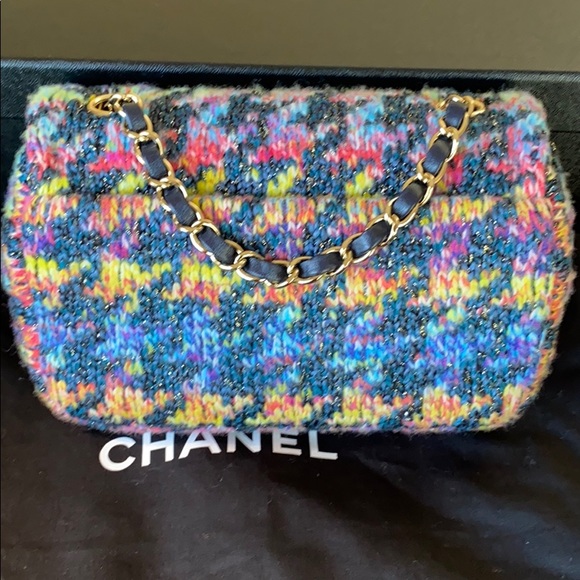 ‼️SOLD‼️CHANEL 2 Classic Multicolor Tweed Crossbod - Picture 6 of 7